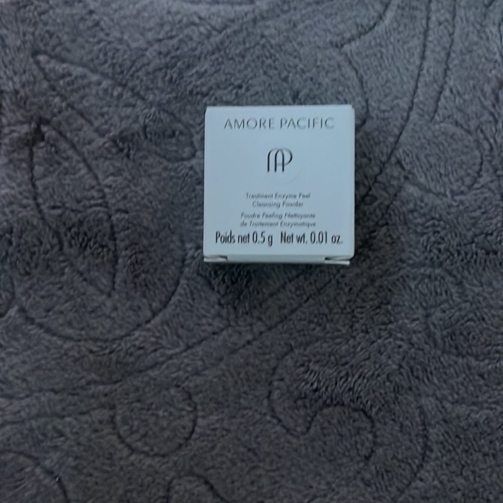 SKINCARE SAMPLES - Picture 5 of 11